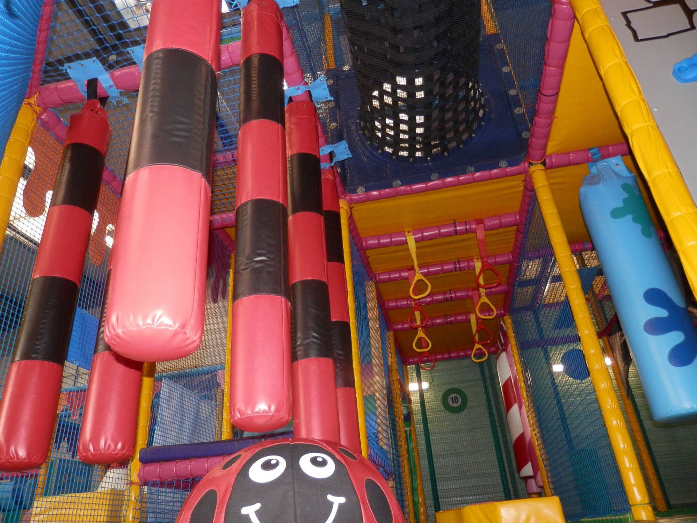 entree-enfants-de-3-a-12ans--les-ptits-fous-flers-2