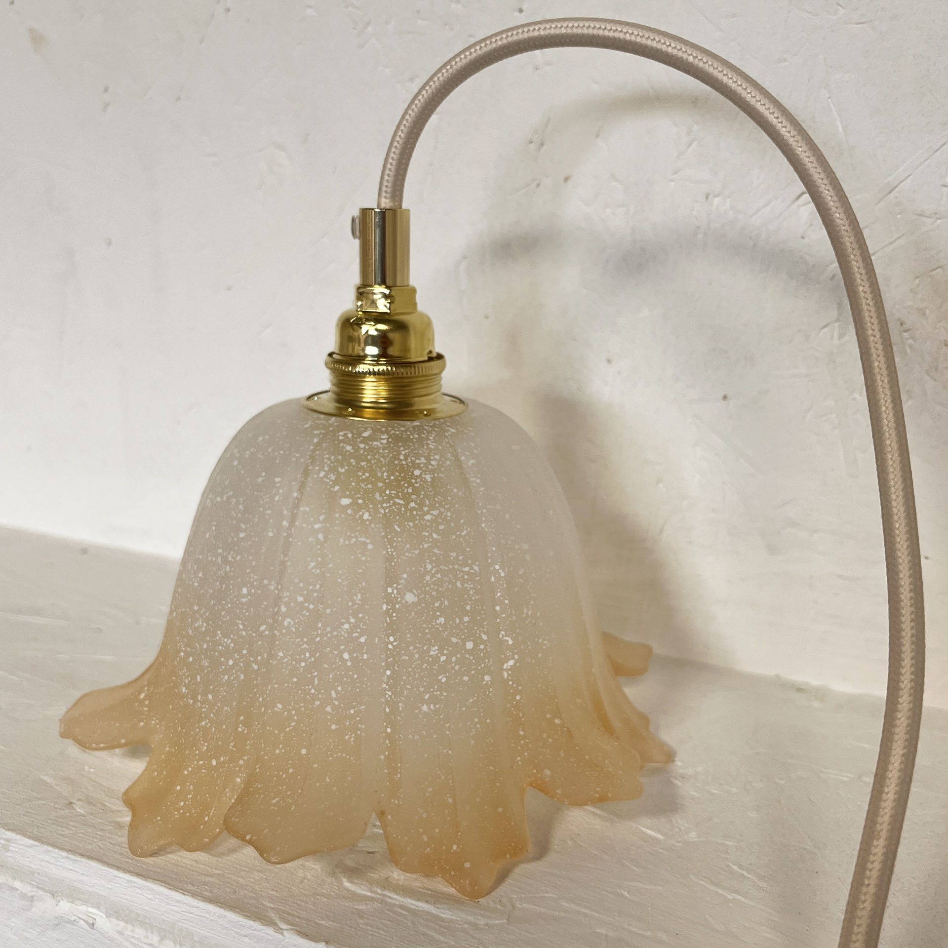 suspension-tulipe-vintage-verre-orange-mouchete-lili-esprit-vintage-flers-3