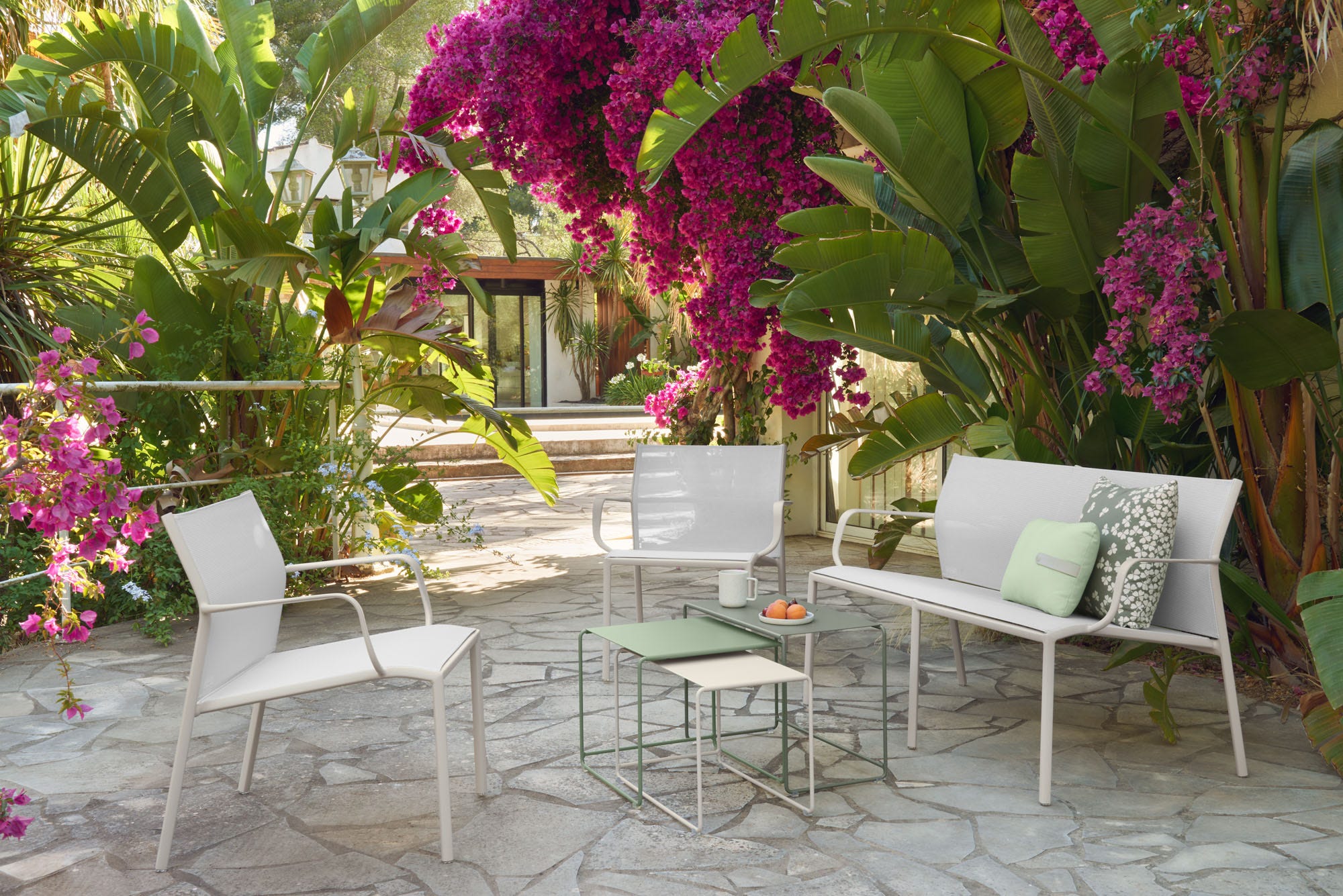 fauteuil-bas-cadiz-baticlos-flers-3